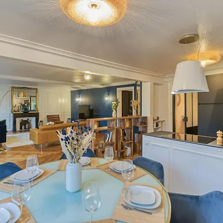 L'ambassadeur Epoustouflant En Plein Coeur De Rouen