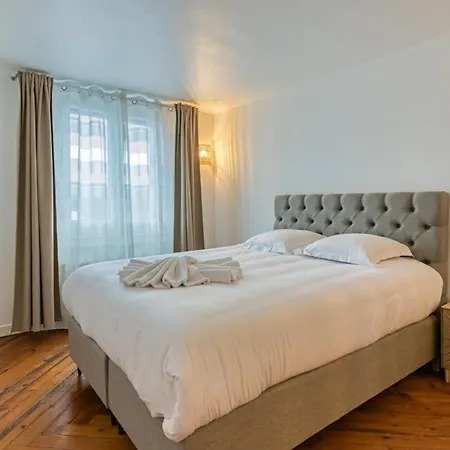 L'ambassadeur Epoustouflant En Plein Coeur De